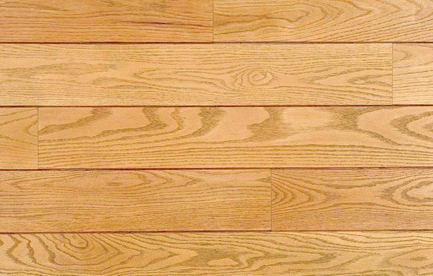 两块相邻的复合板本体之间设置有装饰板