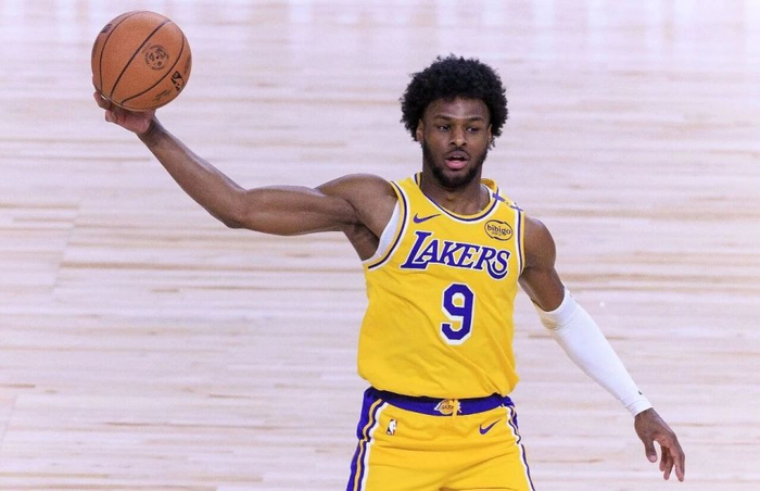 布朗尼心脏骤停后成功复苏重返NBA赛场