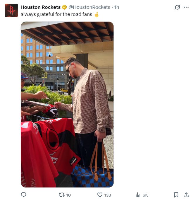 库里复出替补登场 火箭险胜勇士申京准绝杀