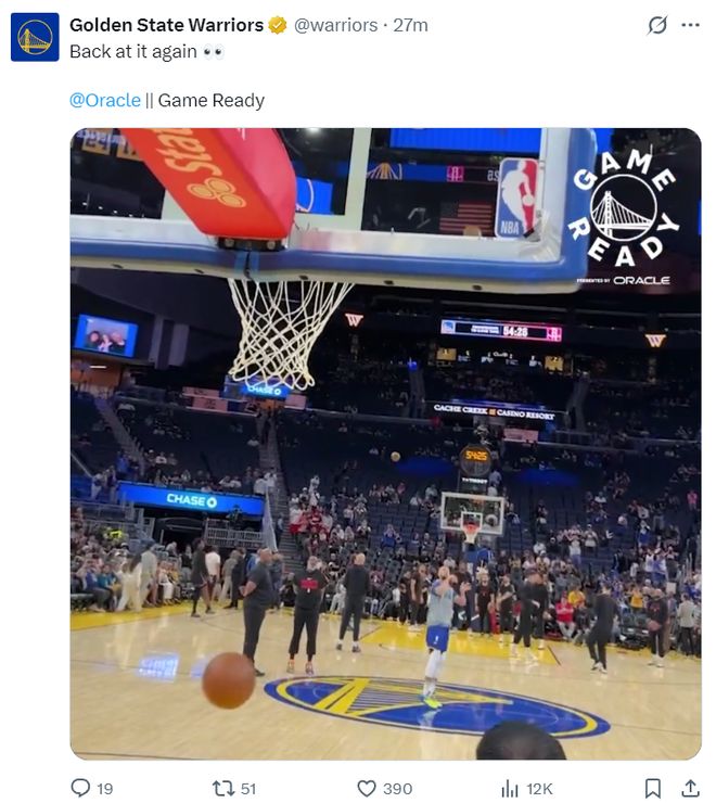 库里复出替补登场 火箭险胜勇士申京准绝杀