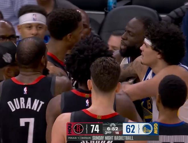 库里复出替补登场 火箭险胜勇士申京准绝杀