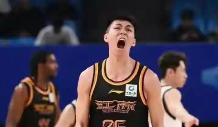 CBA常规赛六大奖项预测：贺希宁领跑MVP，萨林杰