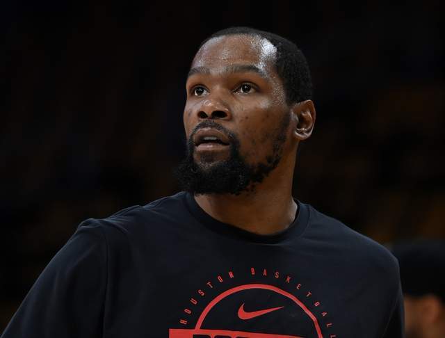 文班亚马全票当选DPOY，杜兰特伤情成疑，东契奇